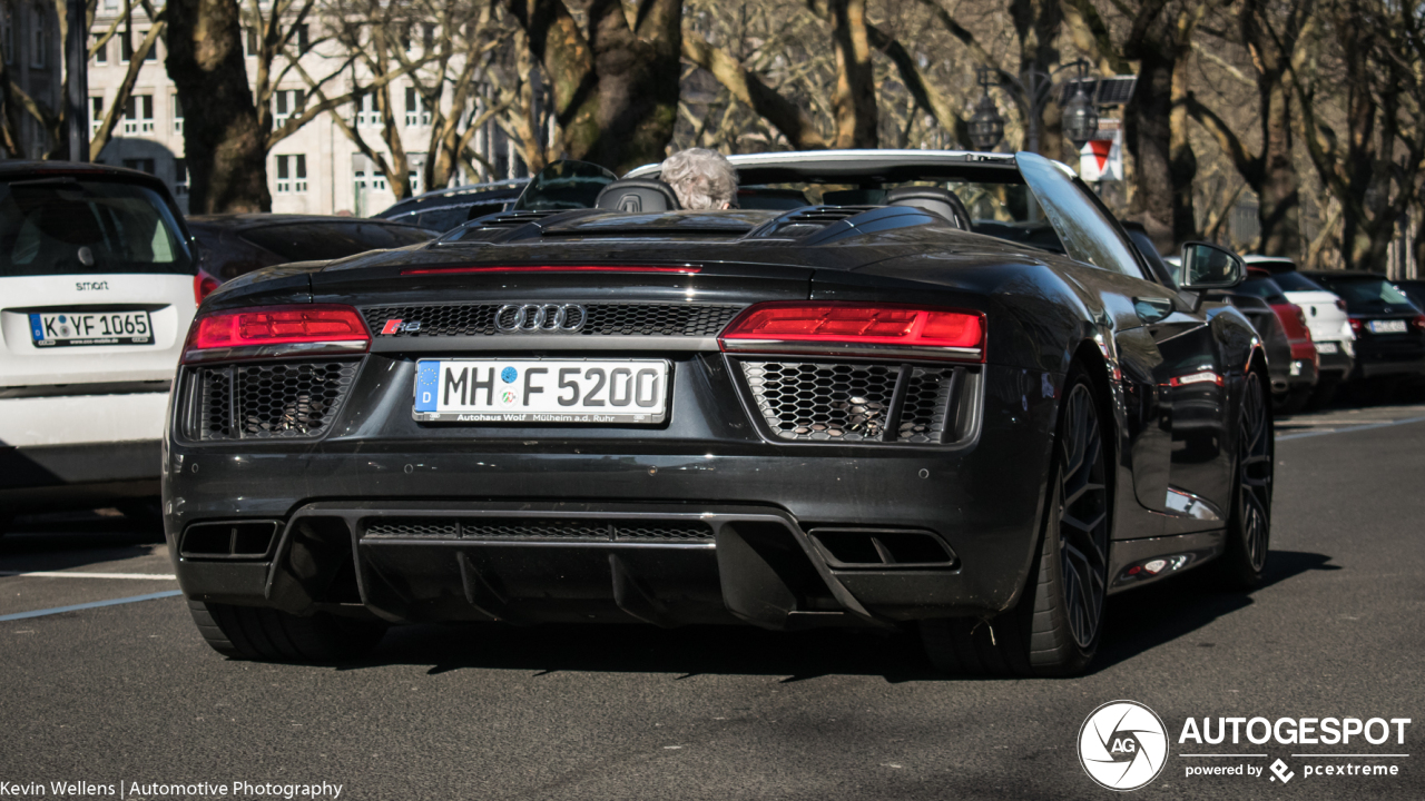 Audi R8 V10 Spyder 2016