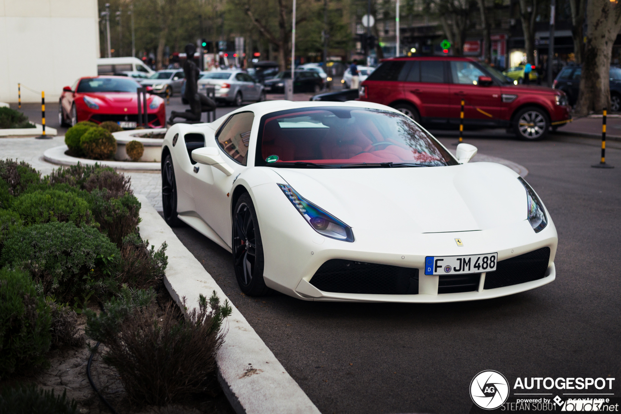 Ferrari 488 Spider