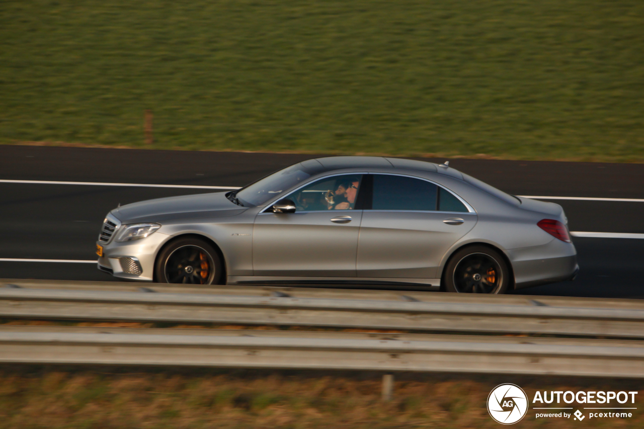 Mercedes-Benz S 65 AMG V222