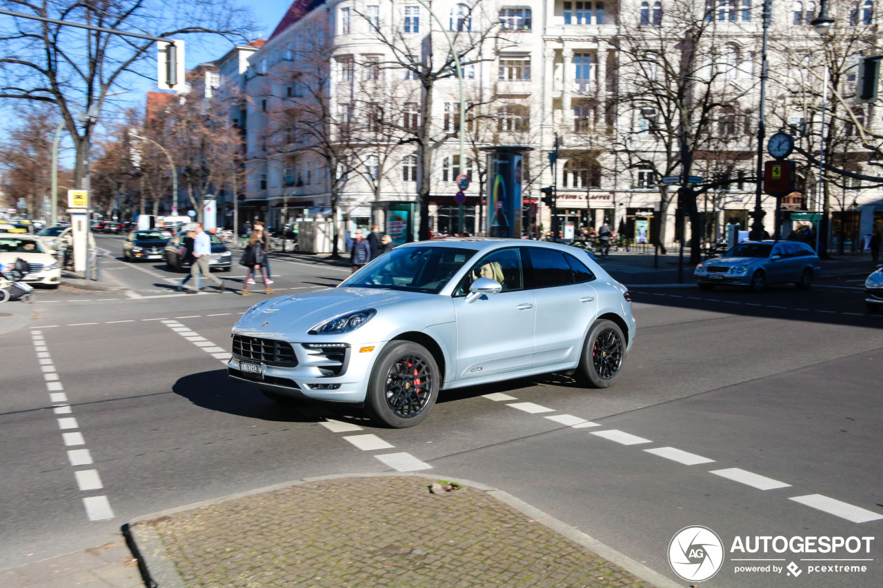 Porsche 95B Macan GTS