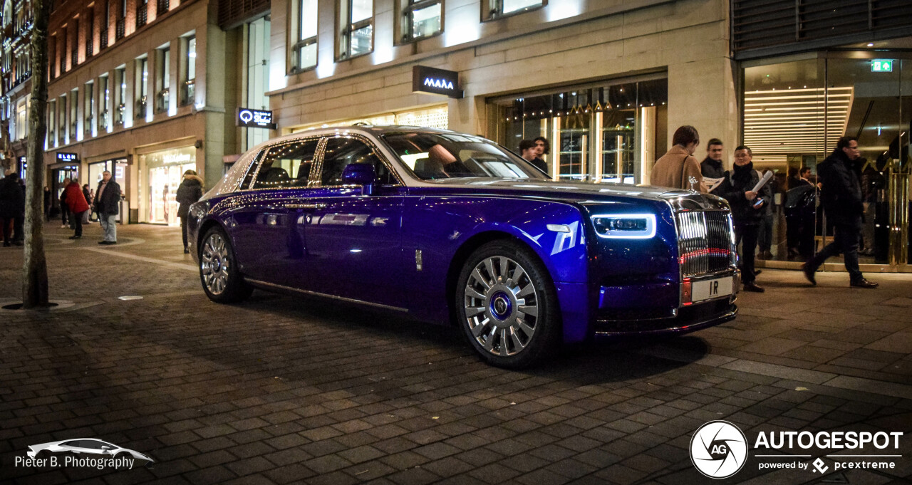 Rolls-Royce Phantom VIII EWB