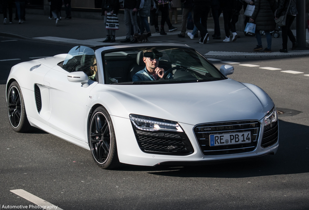 Audi R8 V10 Spyder 2013