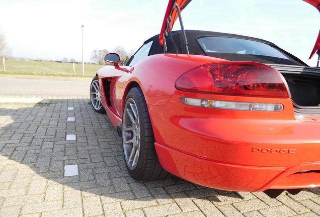 Dodge Viper SRT-10 Roadster 2003