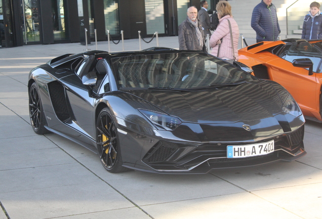 Lamborghini Aventador S LP740-4 Roadster