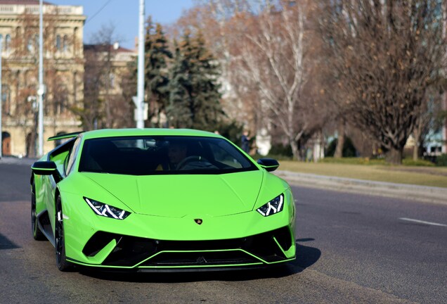 Lamborghini Huracán LP640-4 Performante