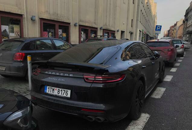 Porsche 971 Panamera Turbo