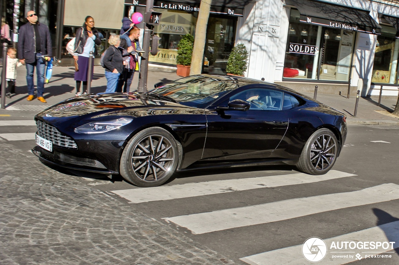 Aston Martin DB11