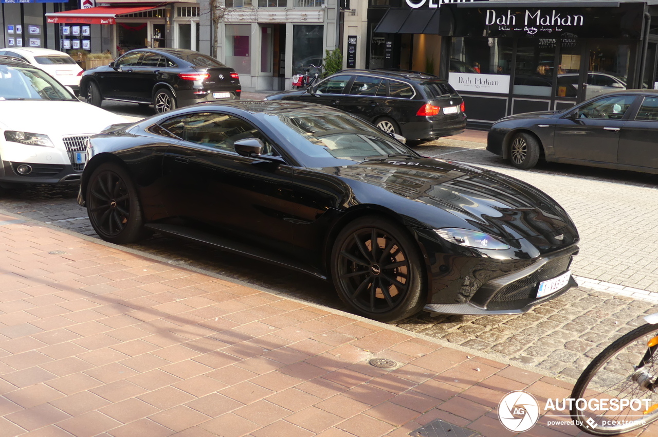 Aston Martin V8 Vantage 2018