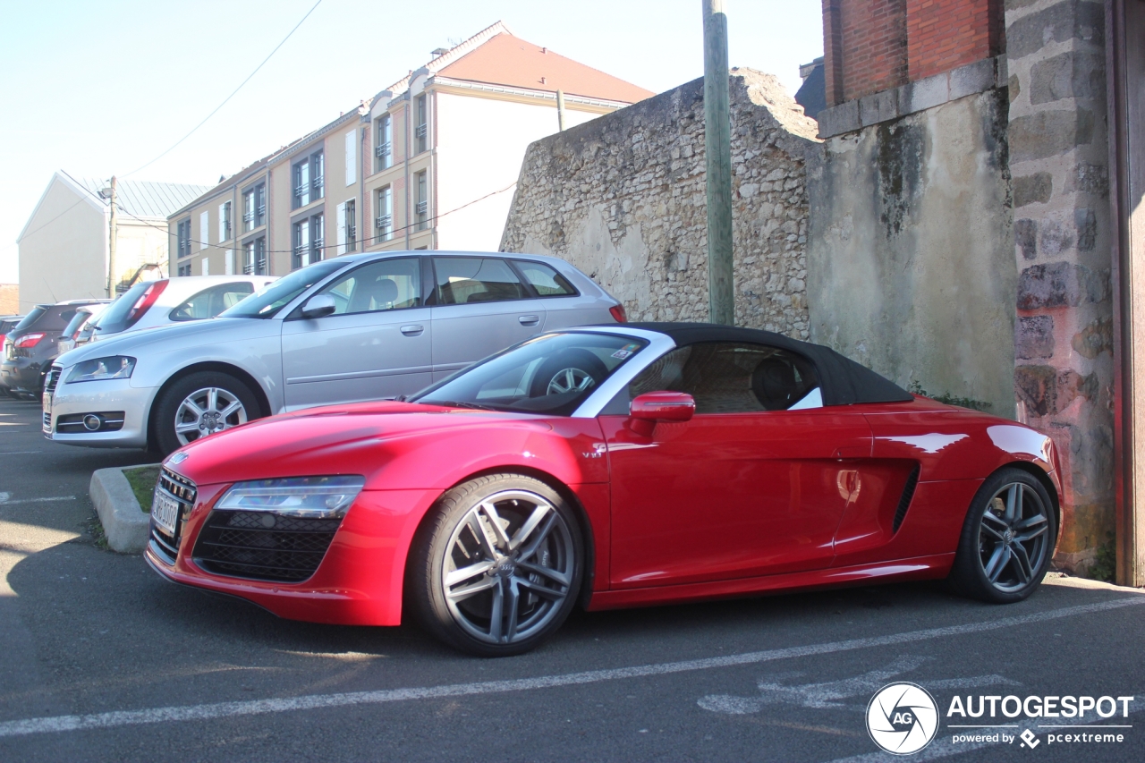 Audi R8 V10 Spyder 2013