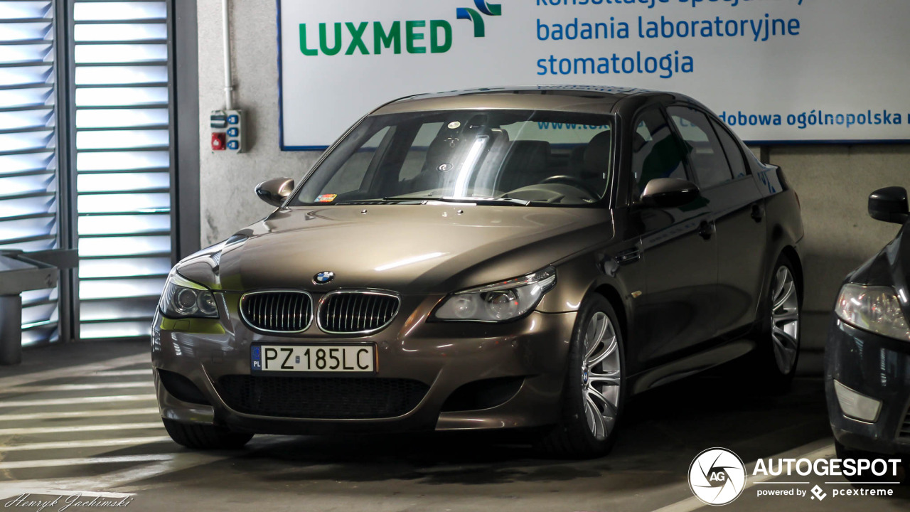 BMW M5 E60 2005