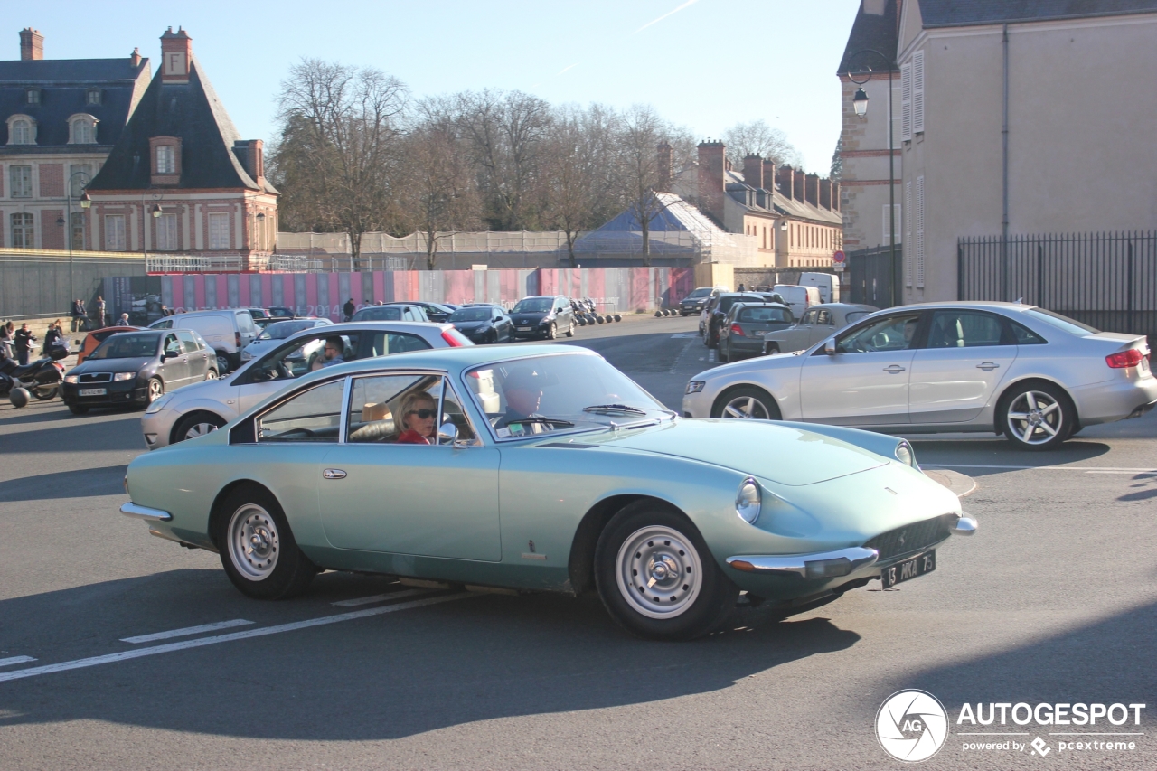 Ferrari 365 GT 2+2