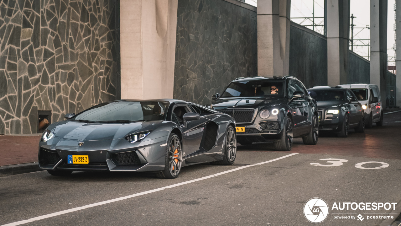 Lamborghini Aventador LP700-4 Roadster