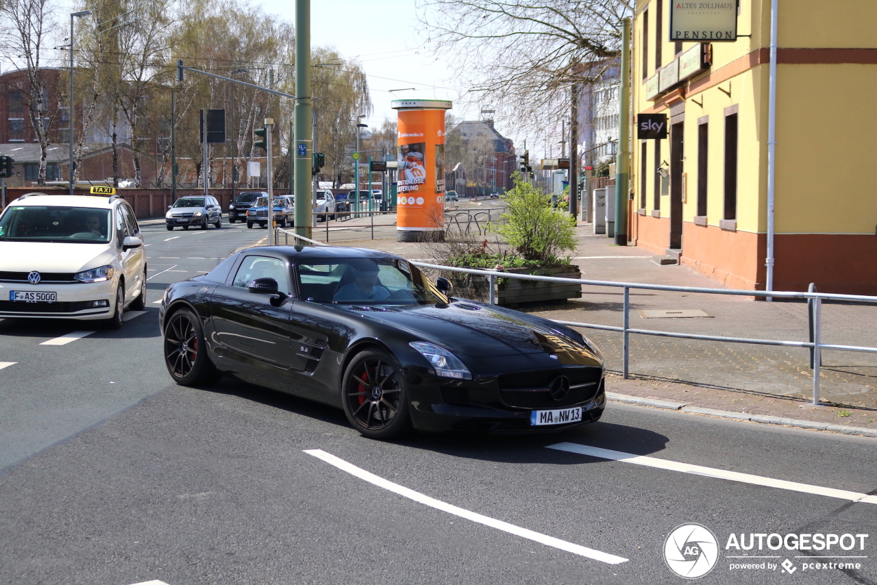 Mercedes-Benz SLS AMG