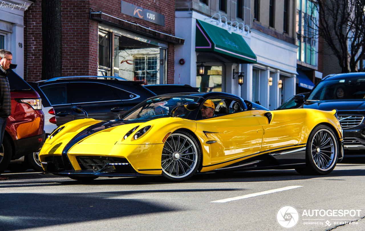 Pagani Huayra Roadster