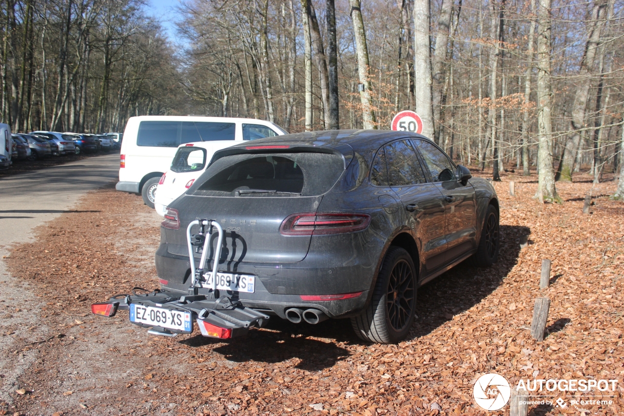 Porsche 95B Macan GTS