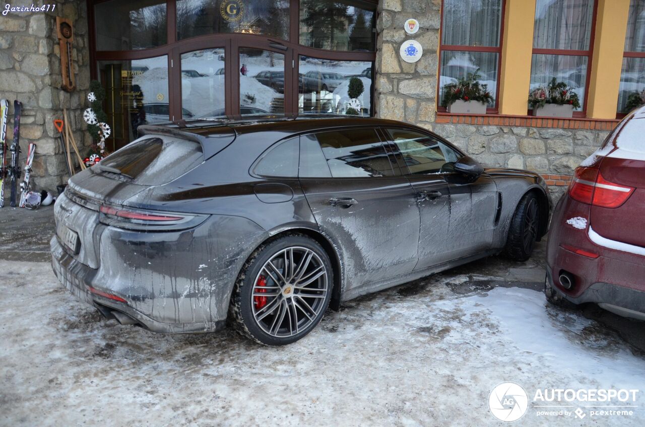 Porsche 971 Panamera GTS Sport Turismo