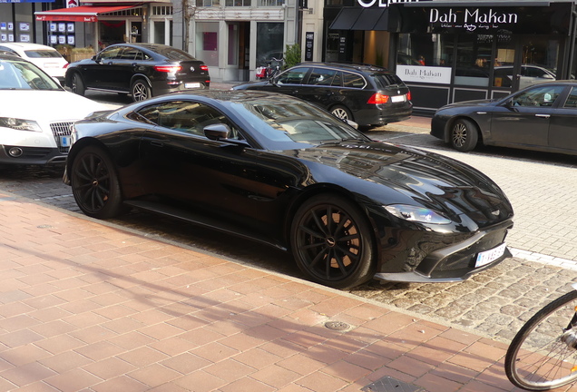 Aston Martin V8 Vantage 2018