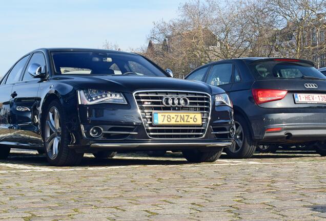 Audi S8 D4