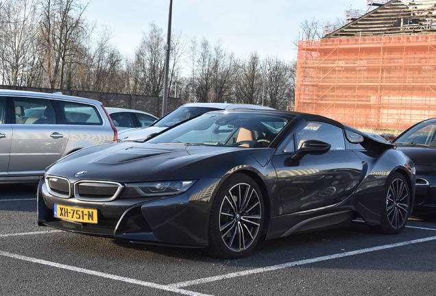 BMW i8 Roadster