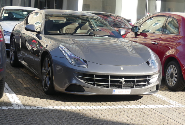 Ferrari FF