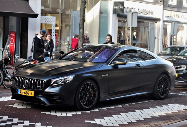 Mercedes-AMG S 63 Coupé C217 2018 Yellow Night Edition