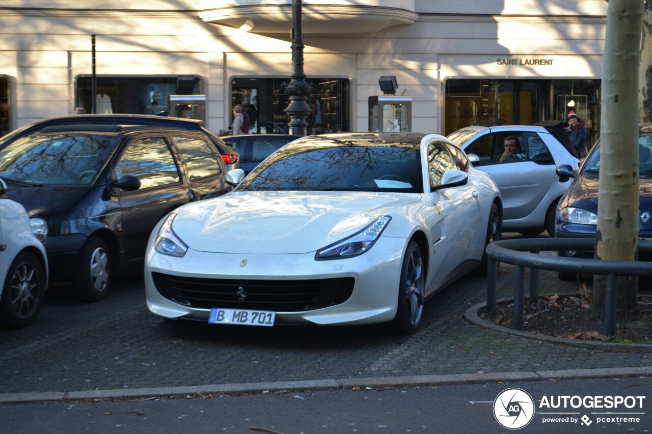 Ferrari GTC4Lusso