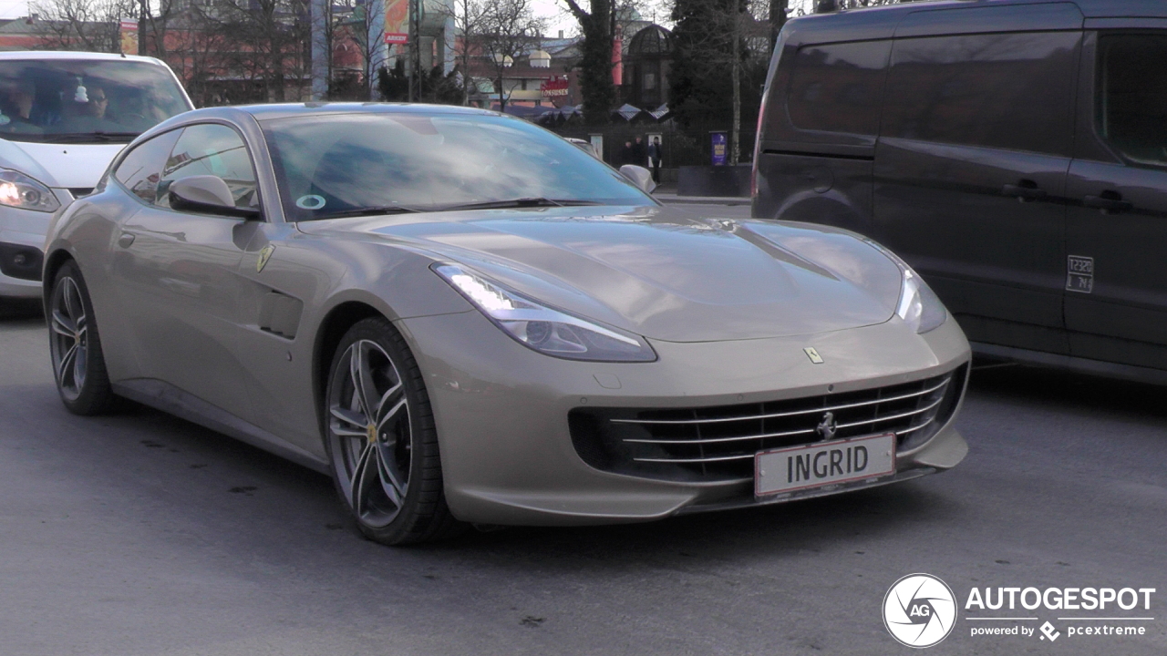 Ferrari GTC4Lusso