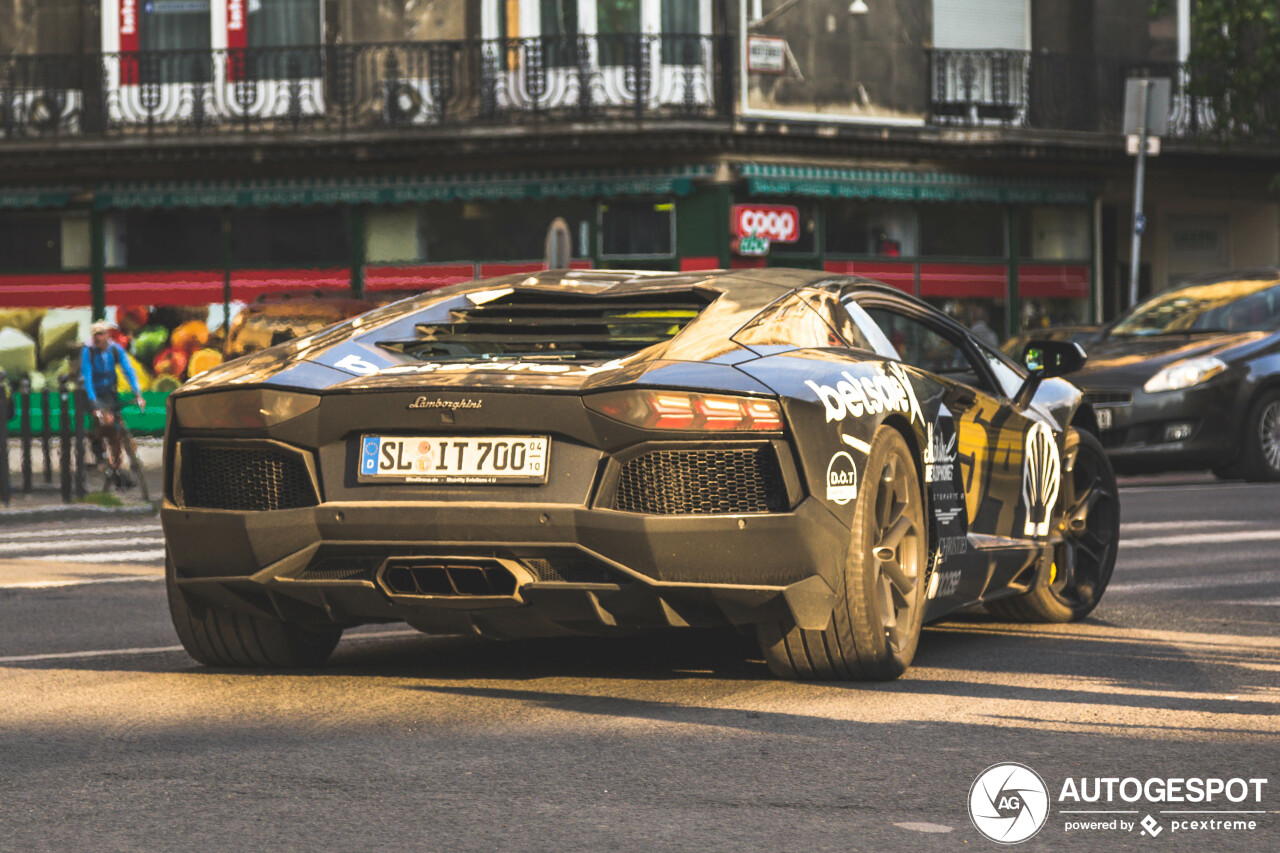 Lamborghini Aventador LP700-4