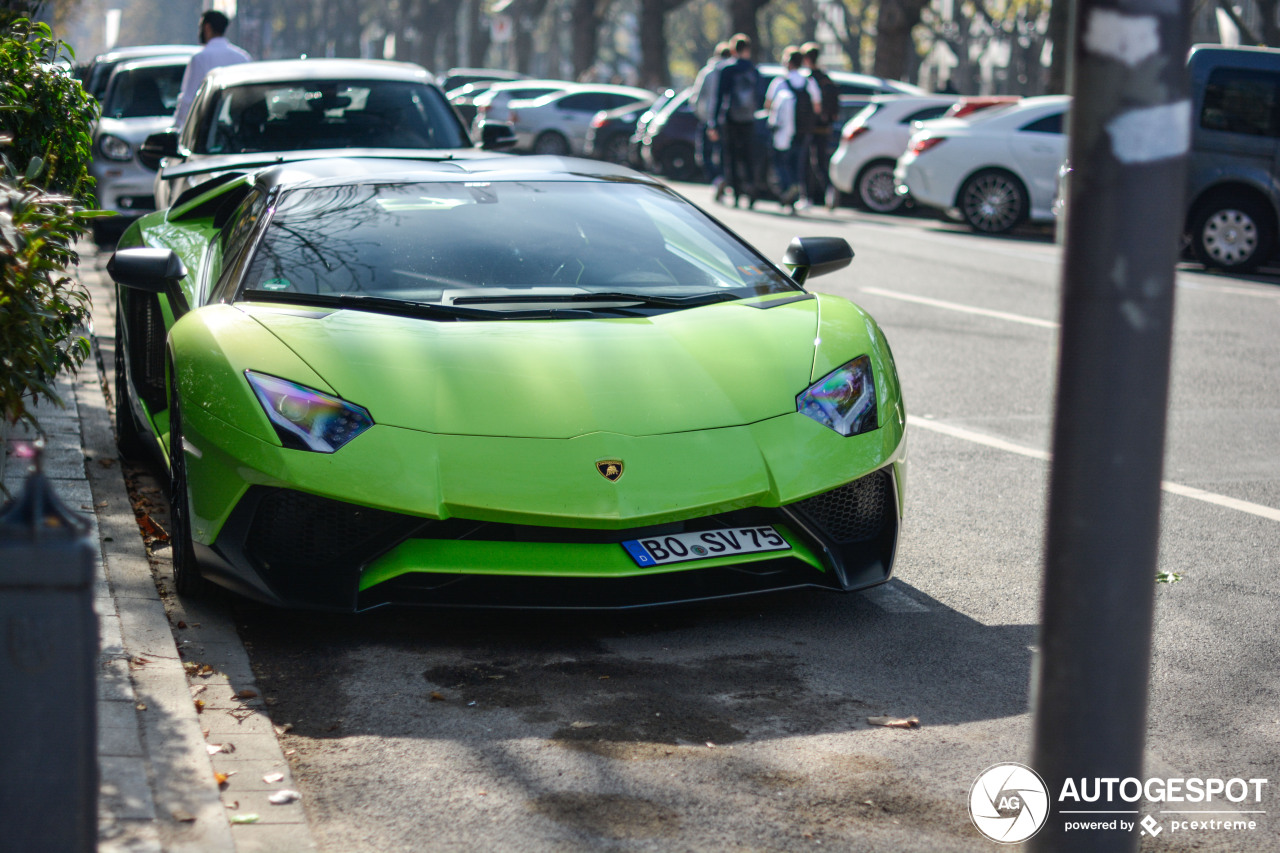 Lamborghini Aventador LP750-4 SuperVeloce Roadster