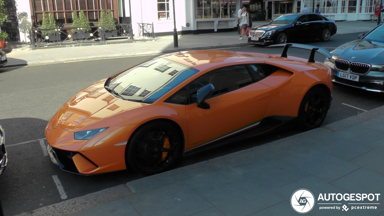 Lamborghini Huracán LP640-4 Performante