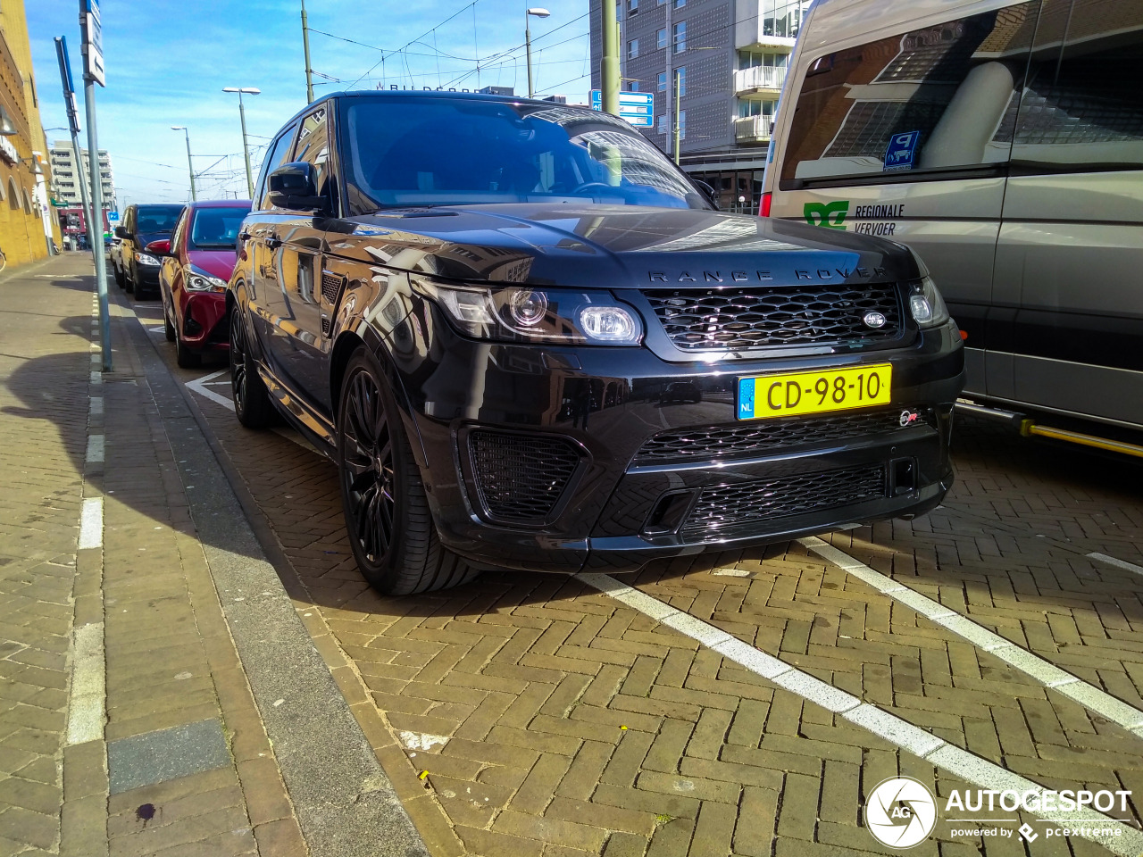 Land Rover Range Rover Sport SVR