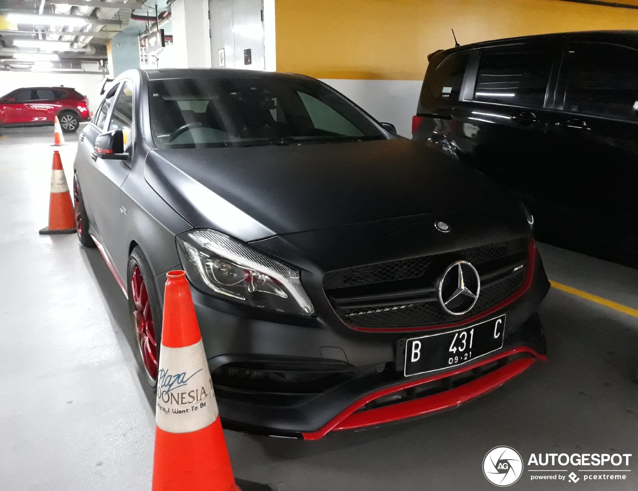 Mercedes-AMG A 45 W176 2015