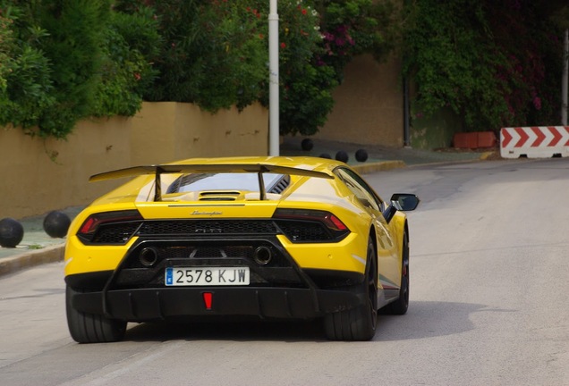 Lamborghini Huracán LP640-4 Performante