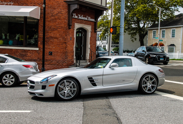 Mercedes-Benz SLS AMG