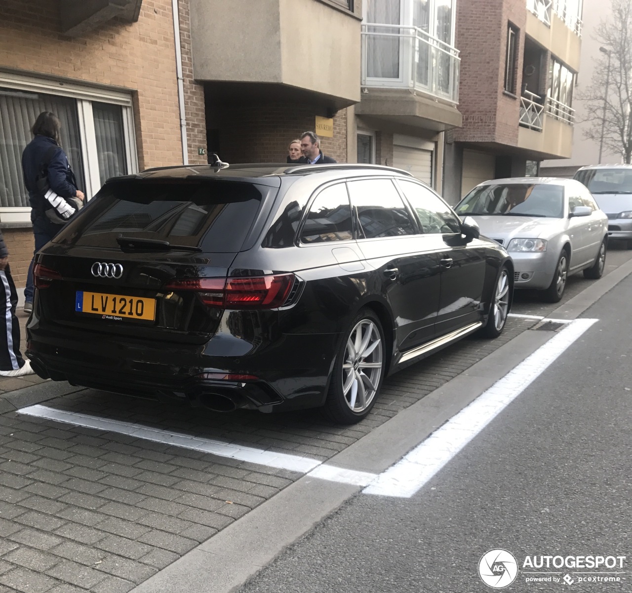 Audi RS4 Avant B9