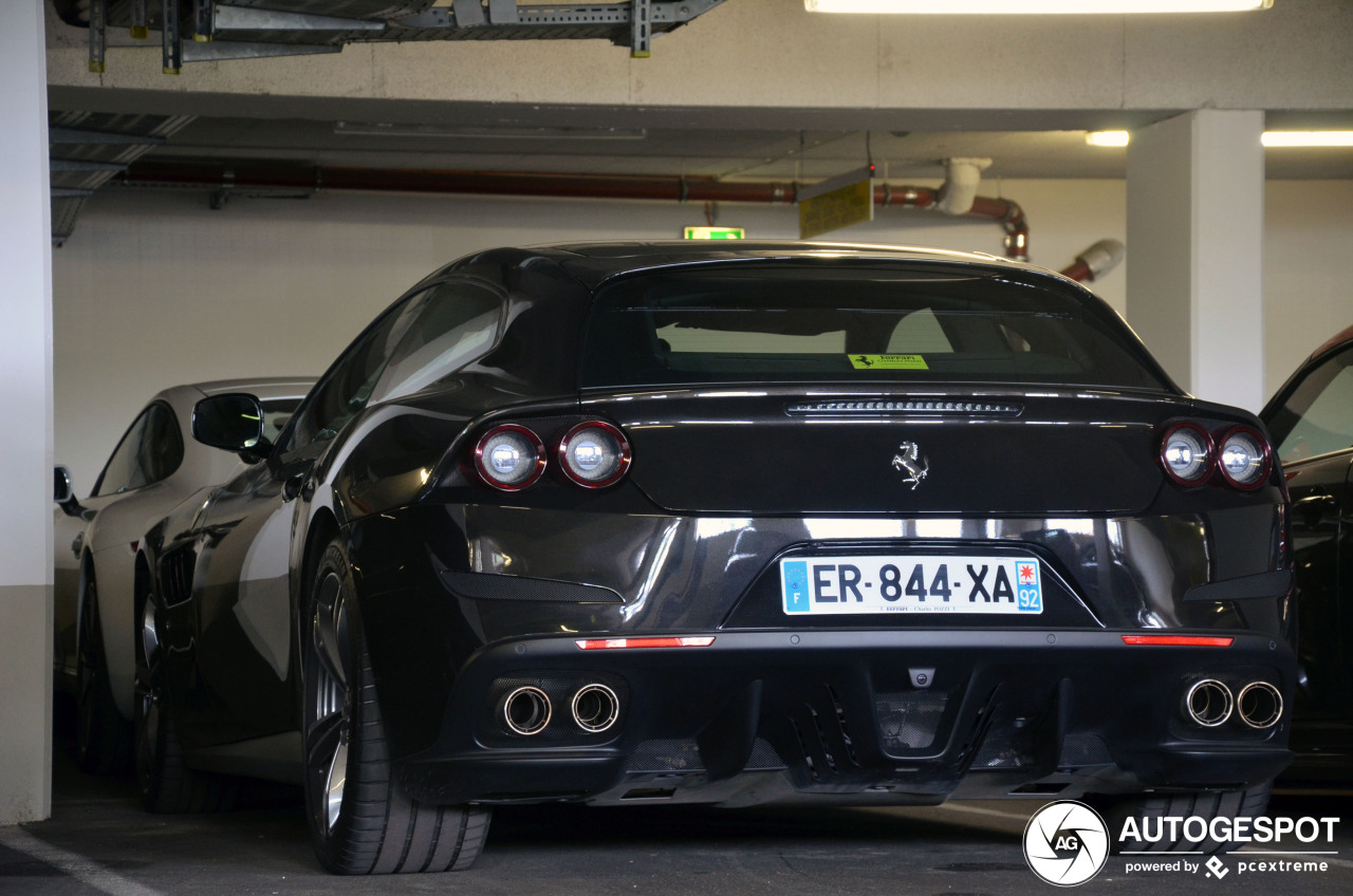 Ferrari GTC4Lusso