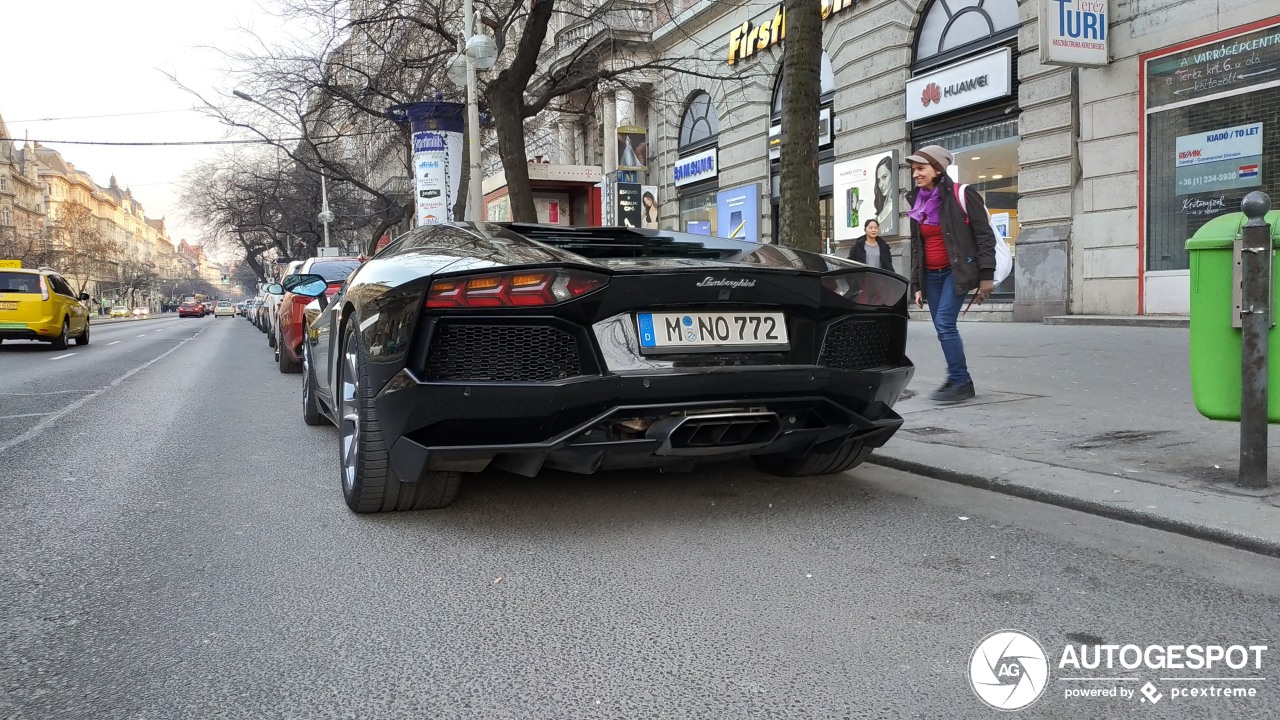 Lamborghini Aventador LP700-4