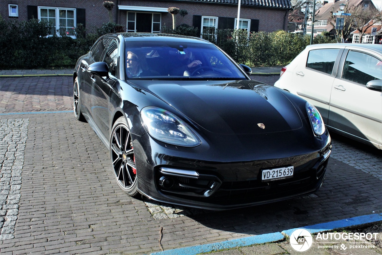 Porsche 971 Panamera Turbo Sport Turismo