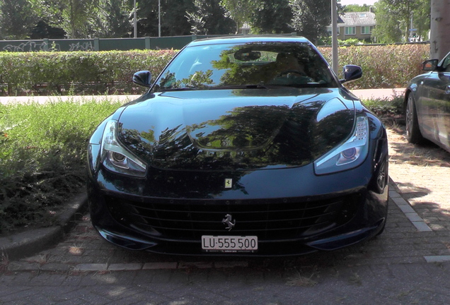 Ferrari GTC4Lusso