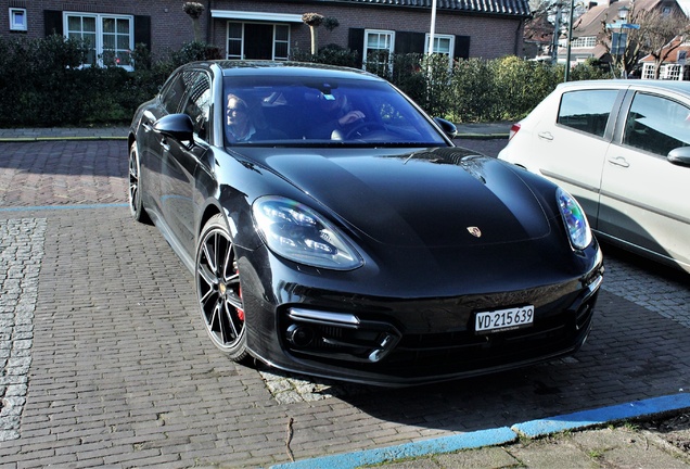 Porsche 971 Panamera Turbo Sport Turismo