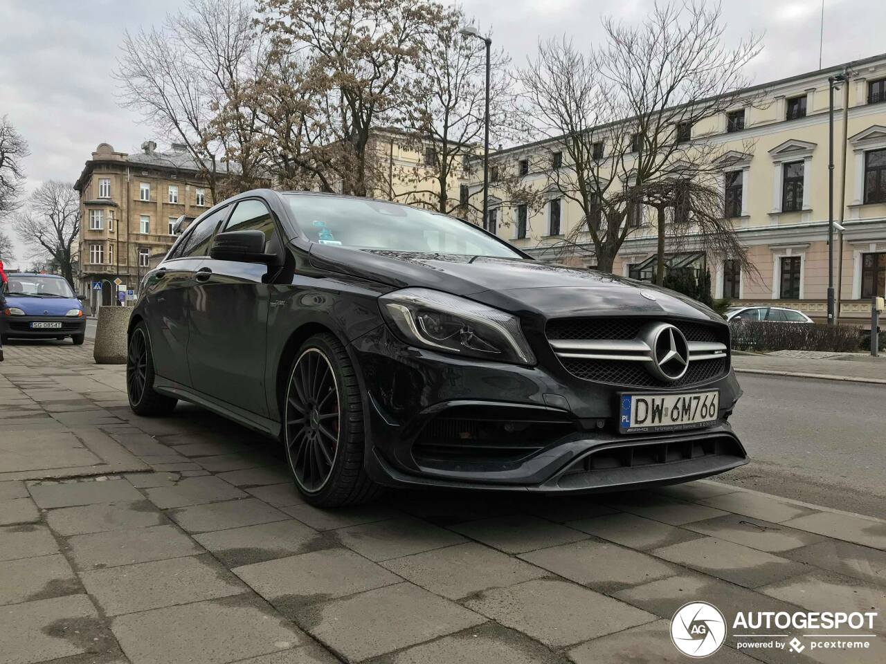 Mercedes-AMG A 45 W176 2015