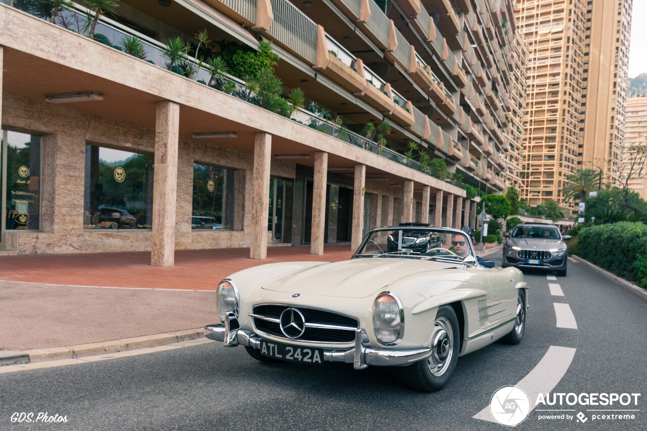 Mercedes-Benz 300SL Roadster