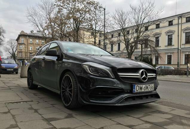 Mercedes-AMG A 45 W176 2015