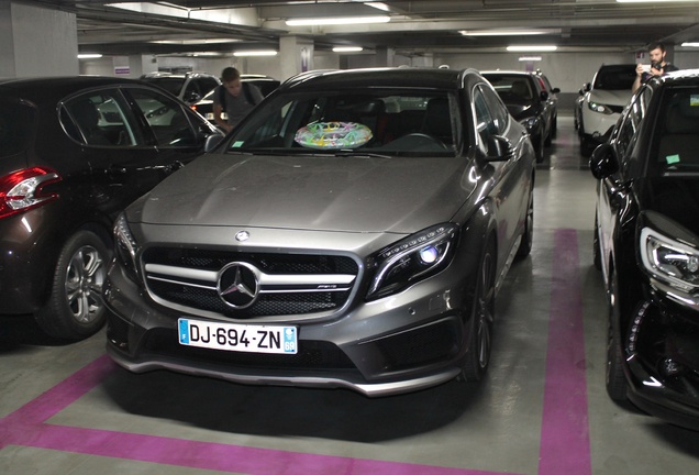 Mercedes-Benz GLA 45 AMG X156