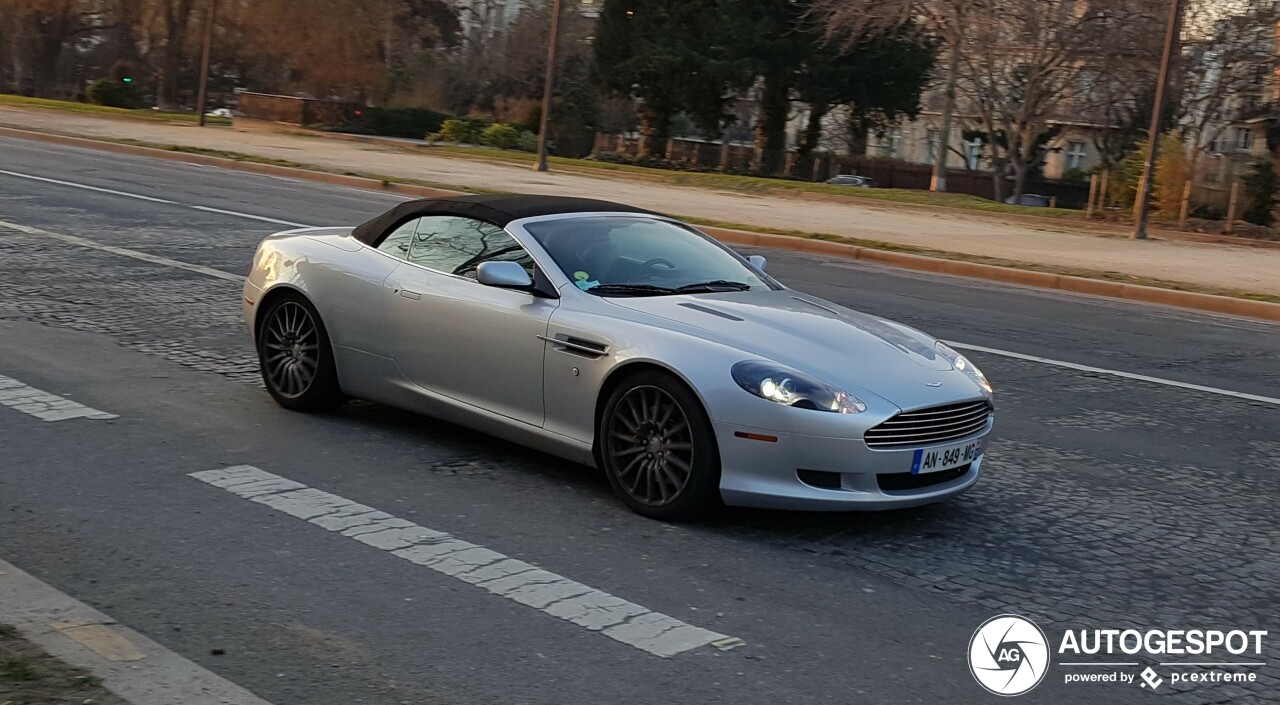 Aston Martin DB9 Volante