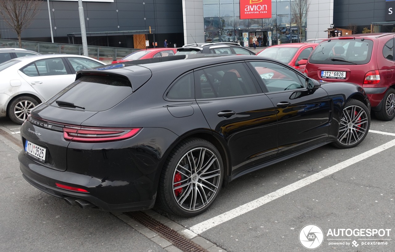 Porsche 971 Panamera Turbo Sport Turismo