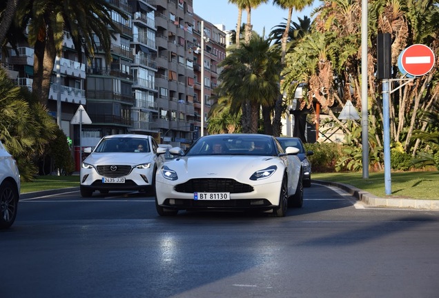 Aston Martin DB11 V8