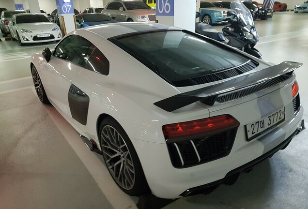 Audi R8 V10 Plus 2015