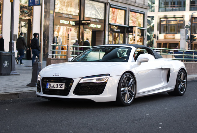 Audi R8 V10 Spyder 2013