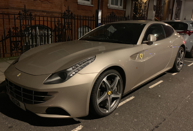 Ferrari FF